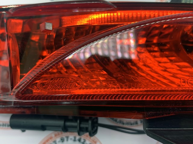 Luz antiniebla trasera izquierda LR102042 Land Rover