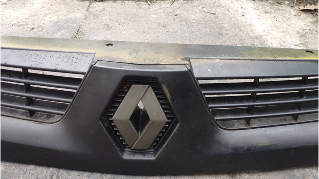 Comprar 8200150629 Renault (RVI) Rejilla frontal
