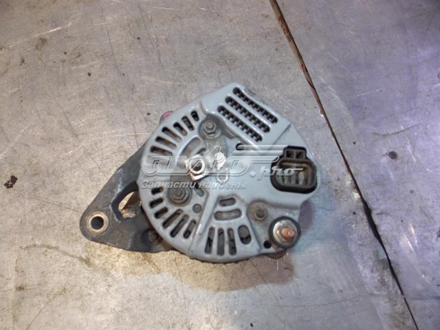 Alternador del motor Mazda K80118300D precio, desde 218,69 EUR