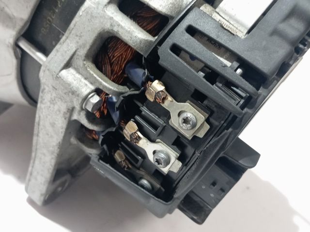 Alternador 2310A1749R Renault (RVI)