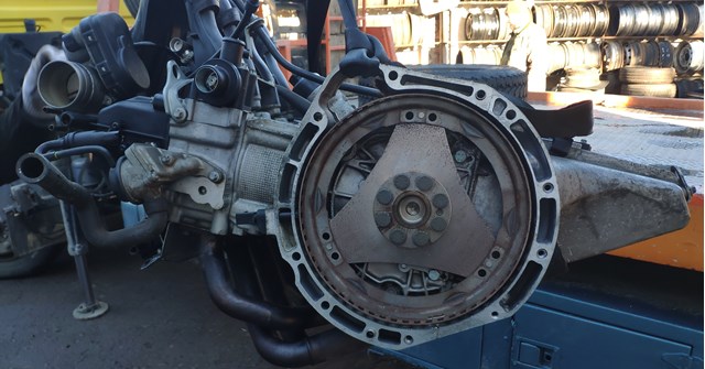 M166960 Mercedes Motor completo