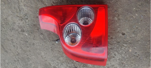 Piloto trasero izquierdo 30612811 Volvo
