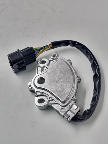 Sensor de posiciones de la transmisión automática Q2120222 Q-fix