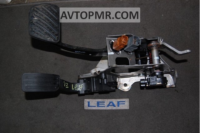 465013NF0B Nissan pedal de freno