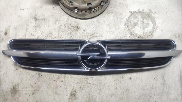 Rejilla delantera Opel 13106812 precio, desde 46,46 EUR