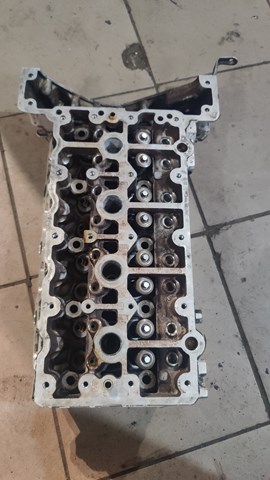 R2710161201 Mercedes Cabeza del motor