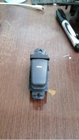 Interruptor de elevalunas trasero izquierdo Hyundai/Kia 202007550 precio, desde 30,49 EUR