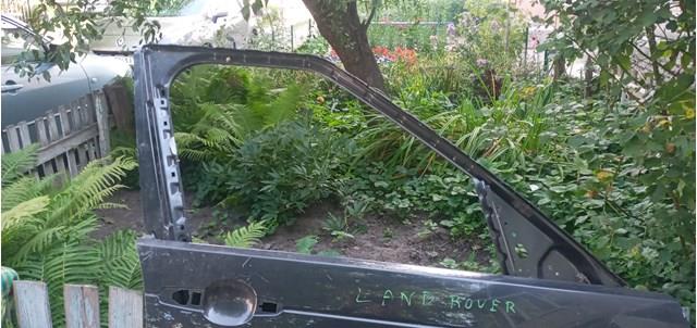 LR080195 Land Rover Puerta delantera derecha