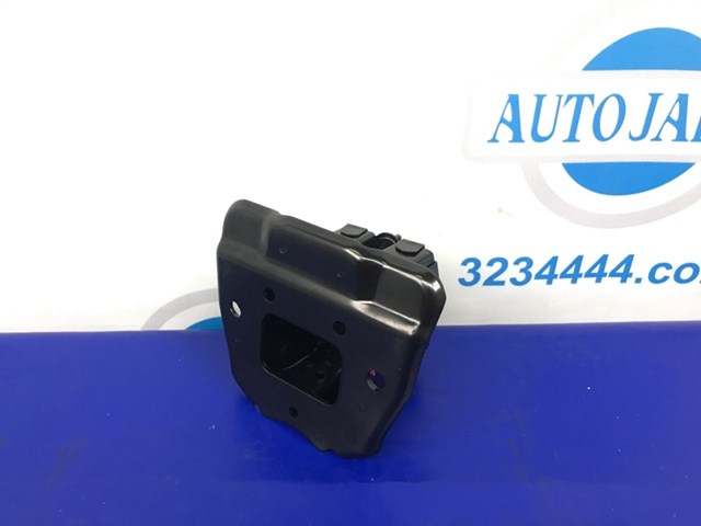 852103TA0A Nissan/Infiniti Soporte del refuerzo del parachoques trasero
