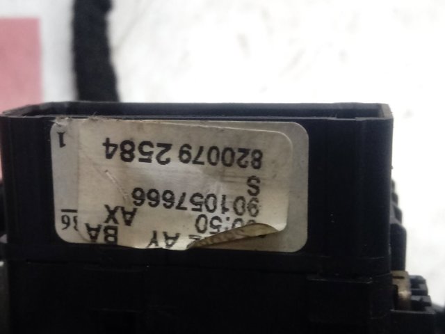 Comprar 8200792584 Renault (RVI) Conmutador derecho de la columna de dirección
