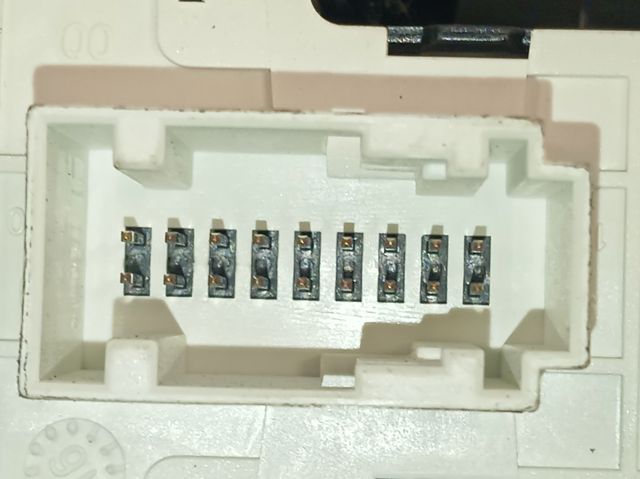 Unidad de control de elevalunas delantera izquierda Peugeot/Citroen 98329368ZD precio, desde 65,68 EUR