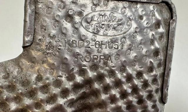 LR114070 Land Rover Taco de motor
