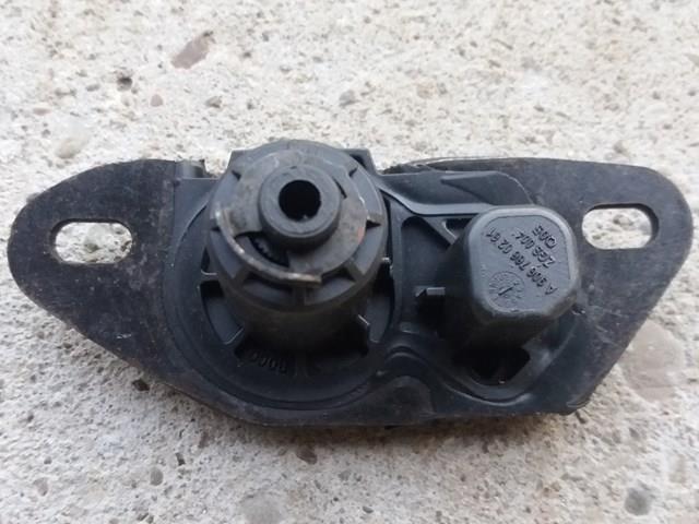 Tope inferior de puerta corrediza en carrocería 1007671 Autotechteile