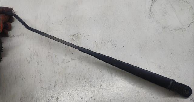 Brazo del limpiaparabrisas 8200409696 Renault (RVI)