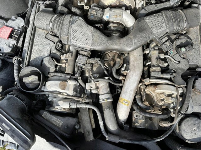 642961 Mercedes Motor completo