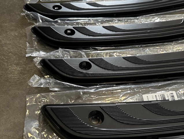 Protector, parachoques delantero Mercedes A90788505009K83 precio, desde 41,15 EUR