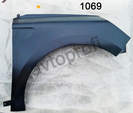 Guardabarros delanteros derecho Renault (RVI) 631002838R precio, desde 71,16 EUR