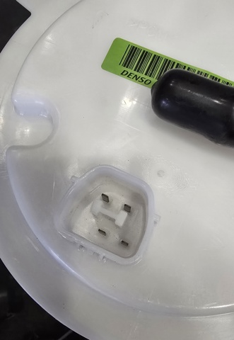 Bomba de combustible Chrysler 05105075AC