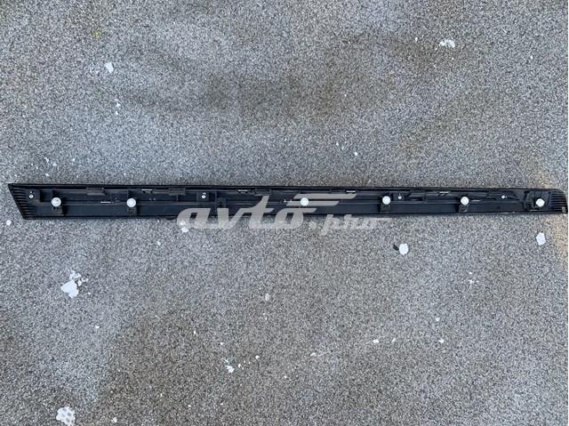 Moldura inferior de puerta delantera derecha Nissan/Infiniti 808766FR0A precio, desde 94,67 EUR