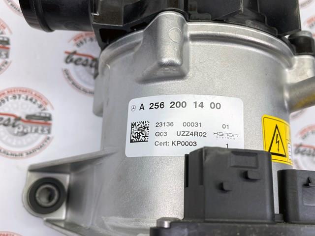 Motor de agua Mercedes A256200140080