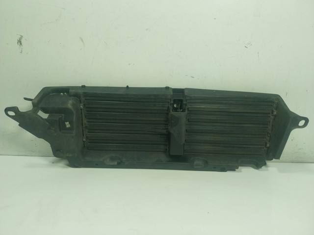 LR043742 Land Rover Persiana del radiador