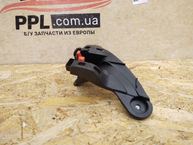 Comprar 13143107 General Motors Soporte del parachoques trasero derecho