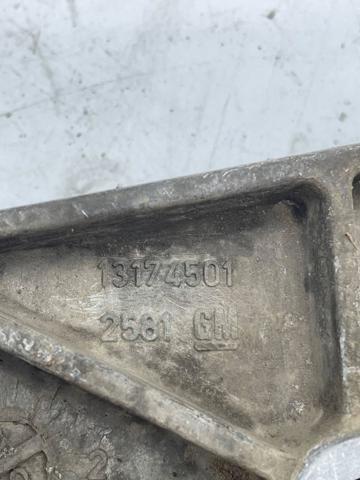 Soporte de motor delantero 13174501 General Motors
