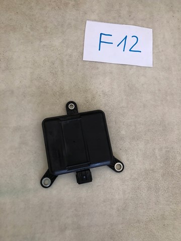 Sensor de ángulo muerto trasero Mazda KB8C67Y30E precio, desde 143,75 EUR