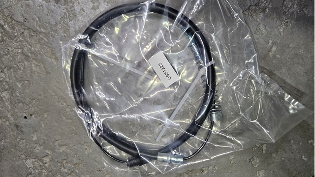 C661223 Dorman cable de freno de mano trasero izquierdo