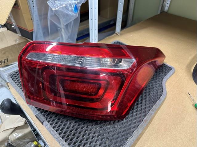 Comprar 9818810280 Peugeot/Citroen Piloto trasero derecho