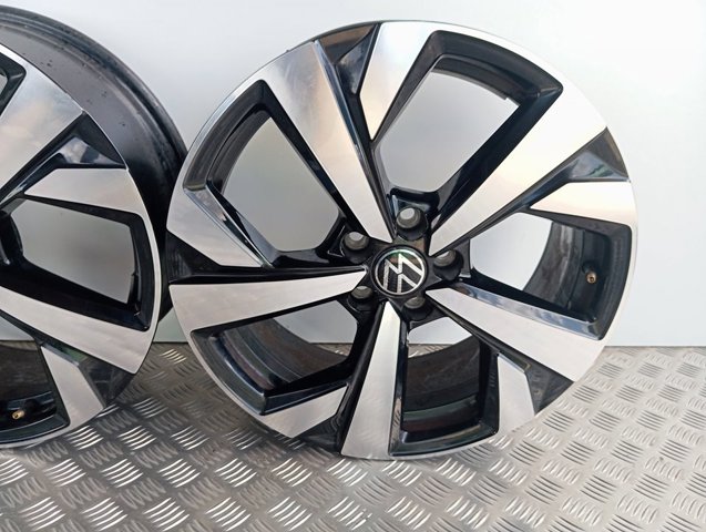 Llantas 2G7601025B VAG