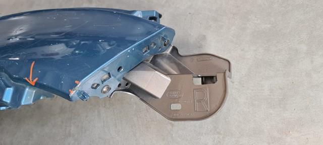 LR066922 Land Rover Aleta delantera