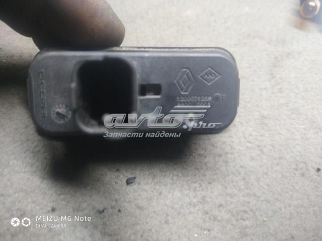 Boton De Accion De Bloqueo De La Tapa Maletero (3/5 Puertas Traseras) RENAULT 8200076258