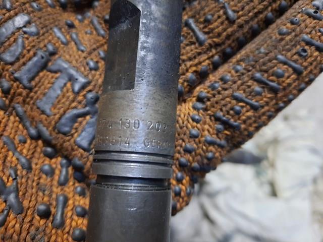 Inyector-bomba VAG 074130203A