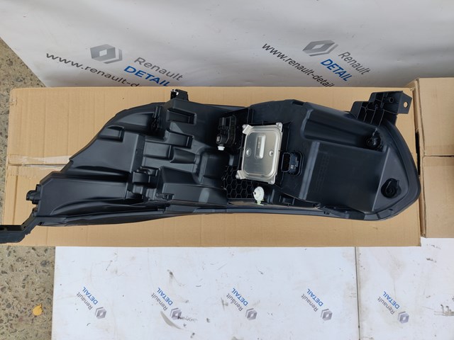 260601790R Renault (RVI) Faros