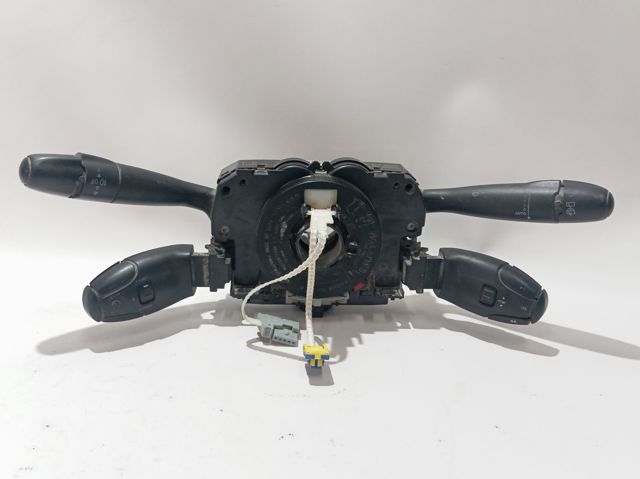 98062239XT Peugeot/Citroen Mando bajo volante