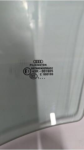 Luna de puerta delantera izquierda para Audi A4 (8K2)