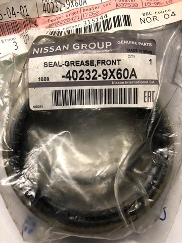 402329X60A Nissan/Infiniti Retén de cubo de rueda delantero