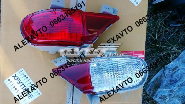 8336A074 Chrysler piloto parachoques trasero derecho