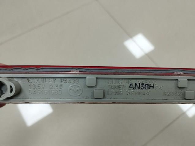 Tercera luz de freno D46151580 Mazda