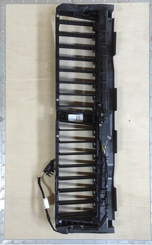 A2965000200 Mercedes Persiana del radiador