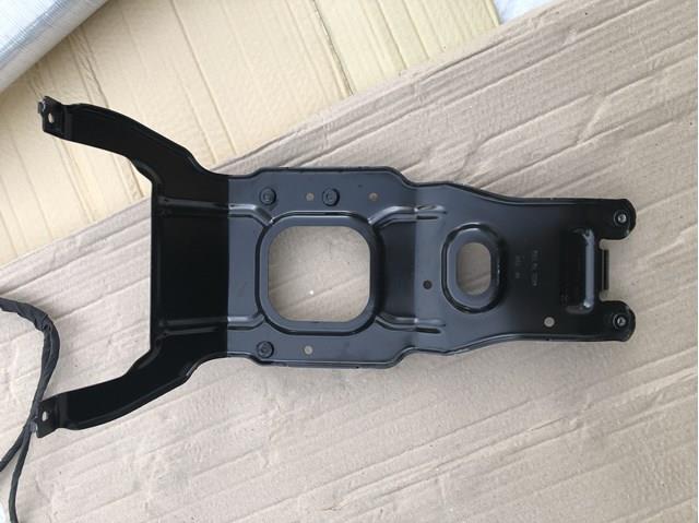 Comprar 1676265300 Mercedes Soporte vertical del radiador (panel de montaje de faros)