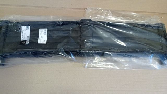 Persiana del radiador A247500900064 Mercedes