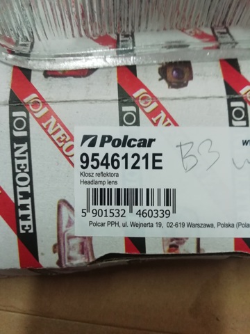9546121E Polcar Luz derecha