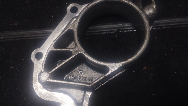 A6110160006 Mercedes Tapa delantera de la culata