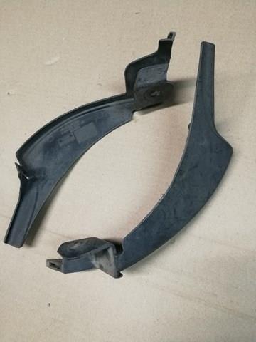 Soporte exterior izquierdo del parachoques delantero Mercedes A2218851723 precio, desde 22,99 EUR