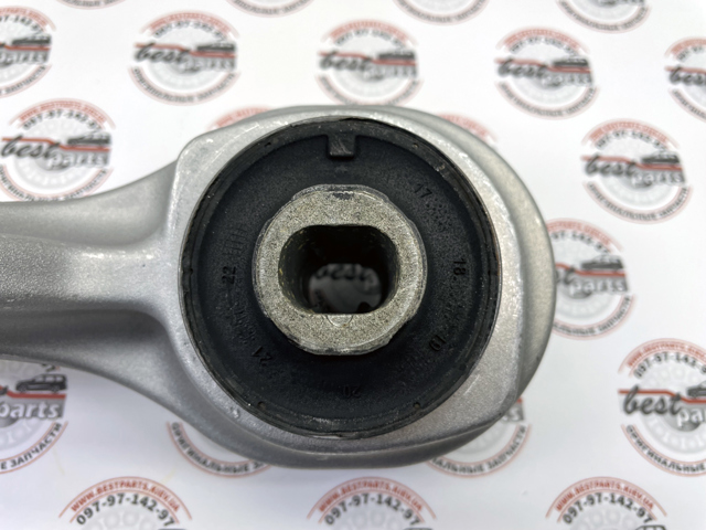 Comprar 2113305011 Mercedes Brazo inferior derecho de la suspensión delantera
