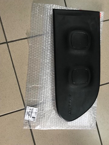 Protector puerta trasera izquierda Peugeot/Citroen 98130944XT