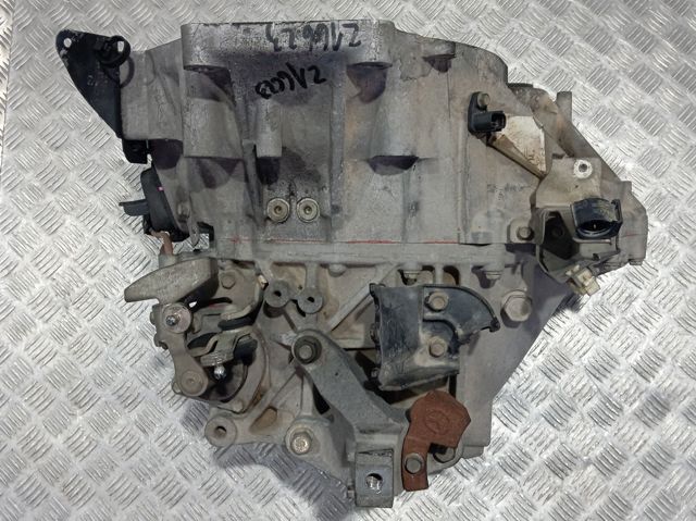Caja de cambios D2C4B Mazda
