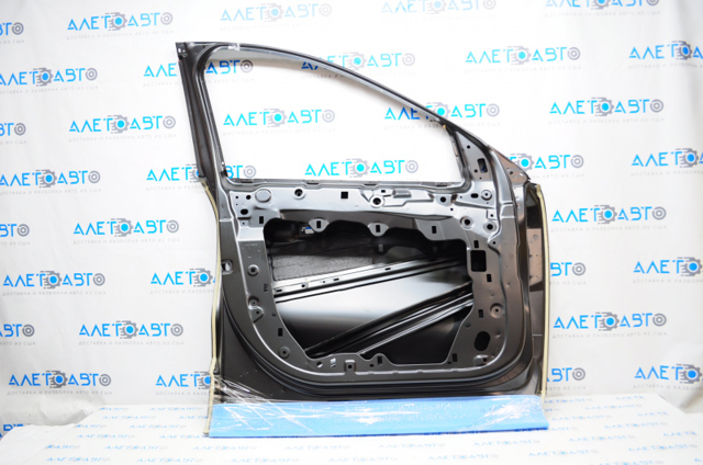 Puerta delantera izquierda LJ6Z7820125A Ford